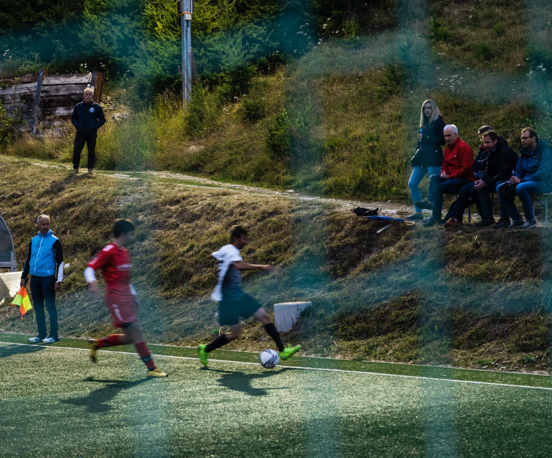Voetbal op het hoogste niveau in de Zwitserse Alpen . Nike BE